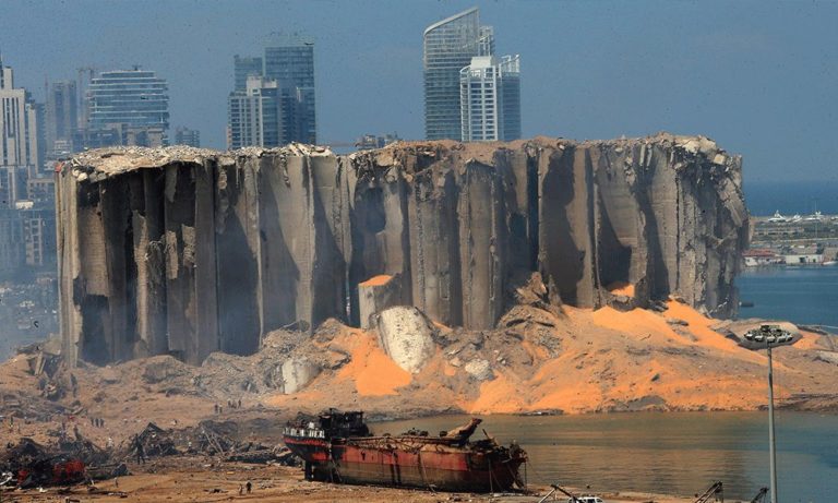 خبير فرنسي: مواد كيمياوية خطرة باقية في مرفأ بيروت