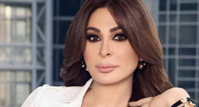 بالفيديو.. إليسا ترفع شعار “القوات اللبنانية” خلال حفلها على مسرح كازينو لبنان